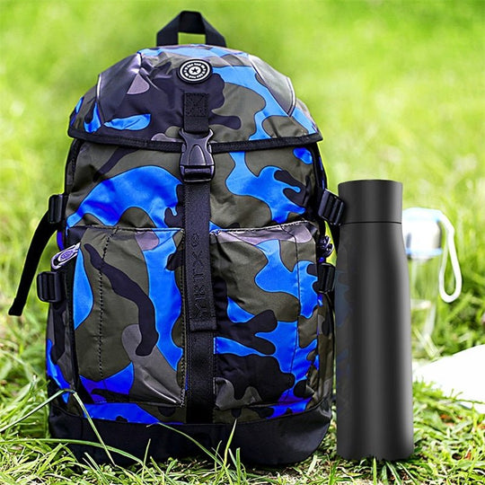 Smart temperature water bottle with LED display and stainless steel insulation